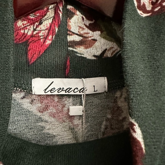 Levaca asymmetrical mock tunic size large but could fit xl new with tags - Picture 6 of 8